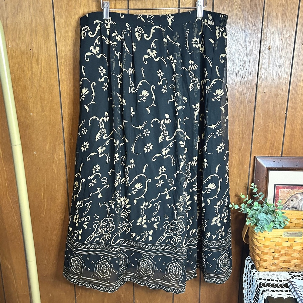 Sag Harbor Woman 1X Maxi Skirt Black Beige Floral Sheer Lined Elastic Waist